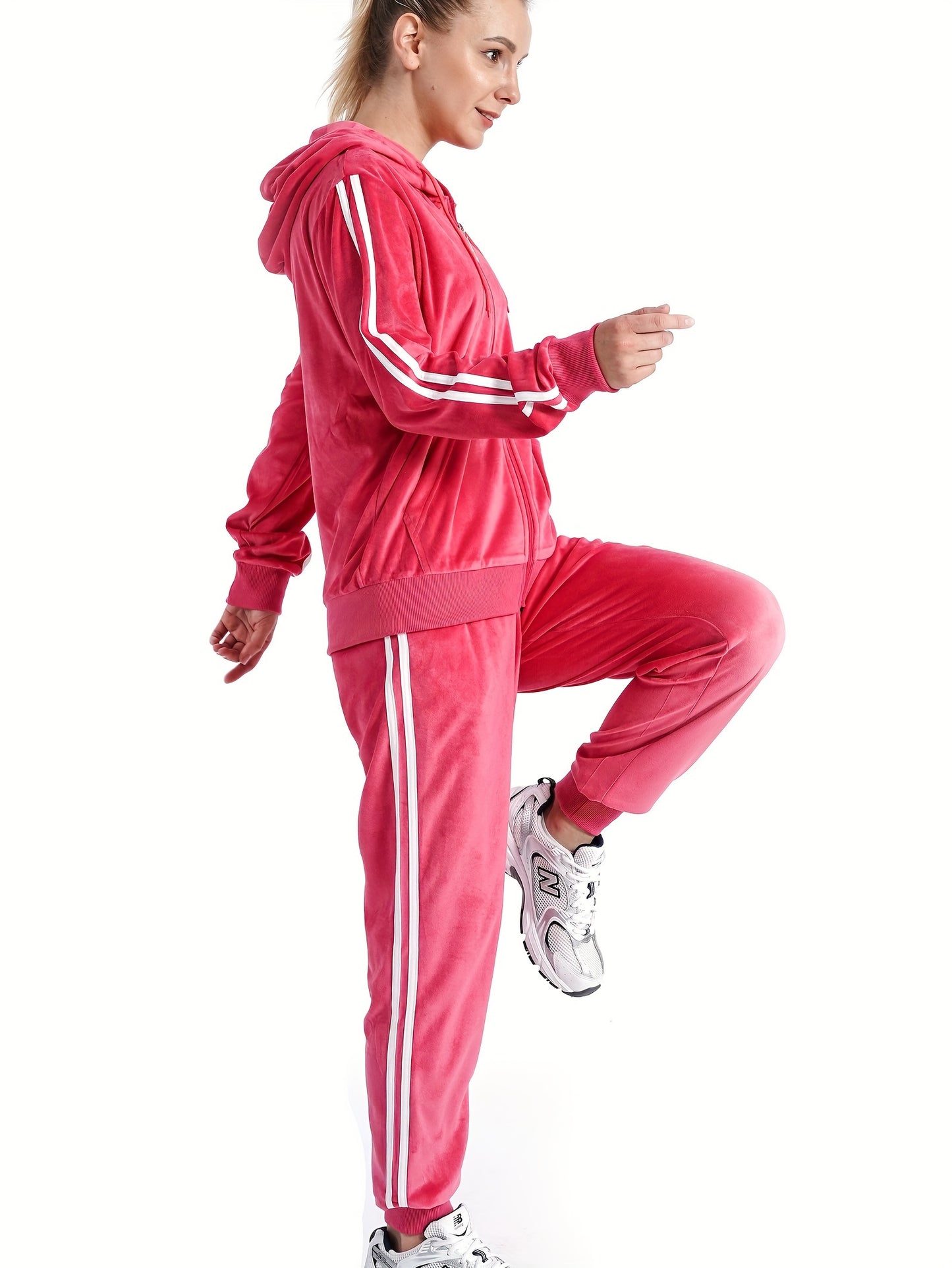 Velvet Women's Hooded Sports Two-Piece Set With Jacket And Pants